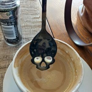 Meet your Posher, Izelle